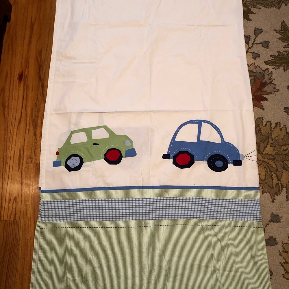 Pottery Barn Kids Shower Curtain, 72x72”, EUC